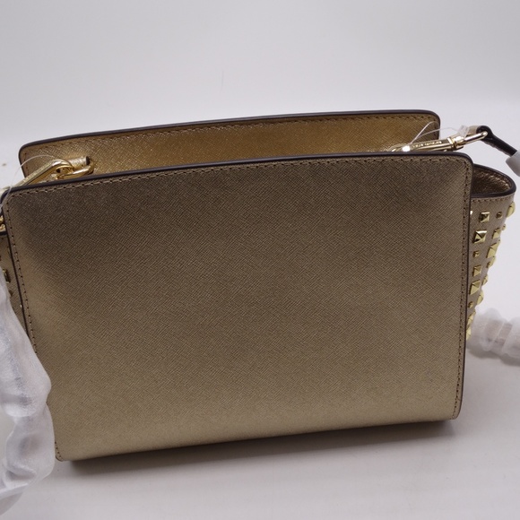 Michael Kors Selma Pale Gold studs MD Messenger - Picture 5 of 5